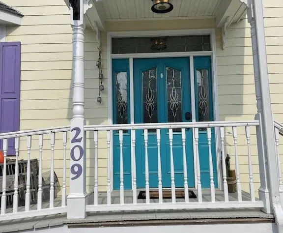 Hook Wine & Sinker~sleeps 14 to 16 includes slip at Inn water views!!! hotel detail image 1