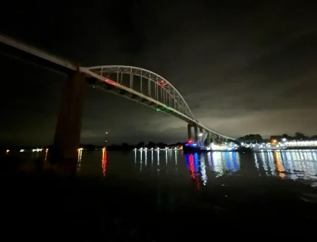 Hook Wine & Sinker~sleeps 14 to 16 includes slip at Inn water views!!! hotel detail image 3