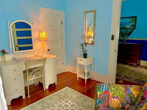 Guest Suites at Aloha Boutique Vegan B&B Inn - alcohol-free & smoke-free hotel detail image 3