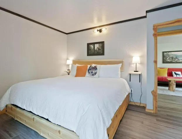 Lake Village Lodge hotel detail image 3