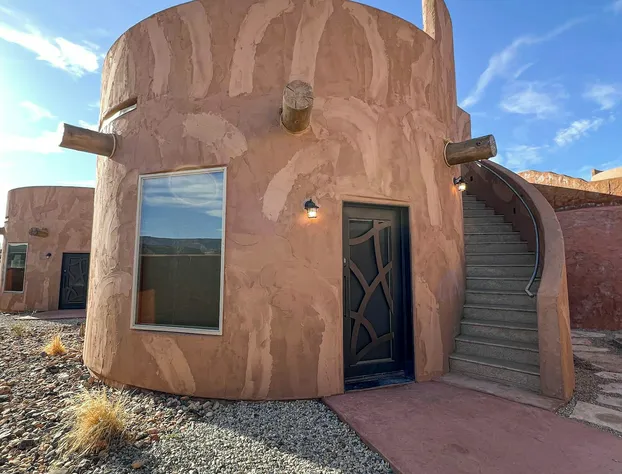 Zion White Bison hotel detail image 2