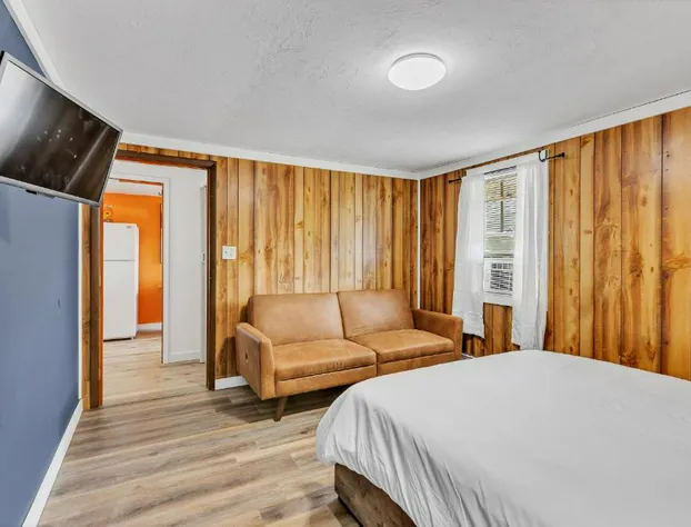 Eagles Nest Motel Unit 6 hotel detail image 4