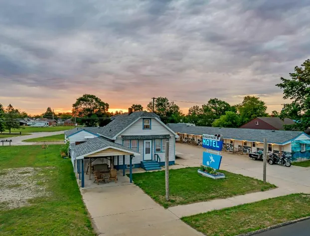 Eagles Nest Motel Unit 2 hotel detail image 3