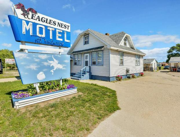Eagles Nest Motel Unit 2 hotel detail image 1
