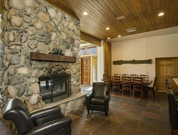 49617 HWY 550 Inn 3 Bed Listing hotel detail image 3