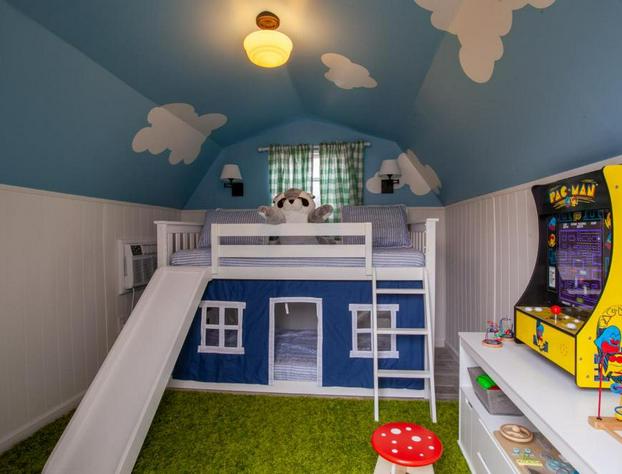 Blue Valley Inn - Hot Tub & Spacious Play Area! hotel detail image 4