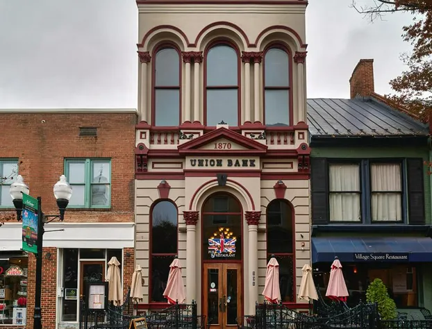 Chic Hideaway Private Double Room B&B hotel detail image 4