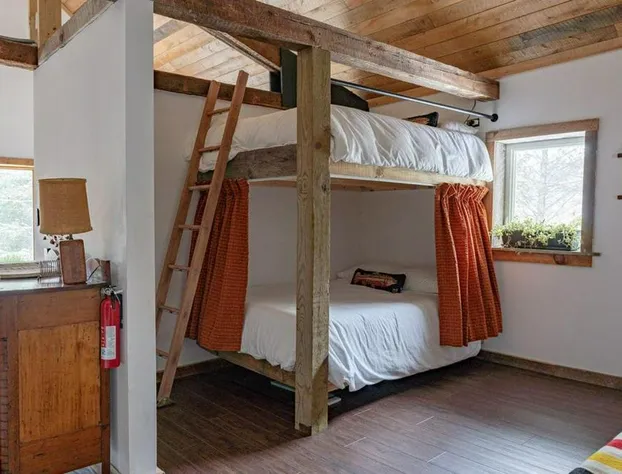 Emory Brook Lodge - Streamside Living hotel detail image 3