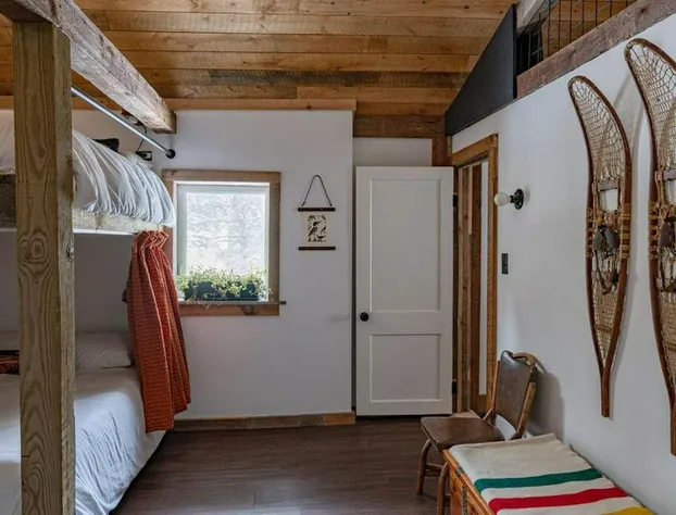 Emory Brook Lodge - Streamside Living hotel detail image 4