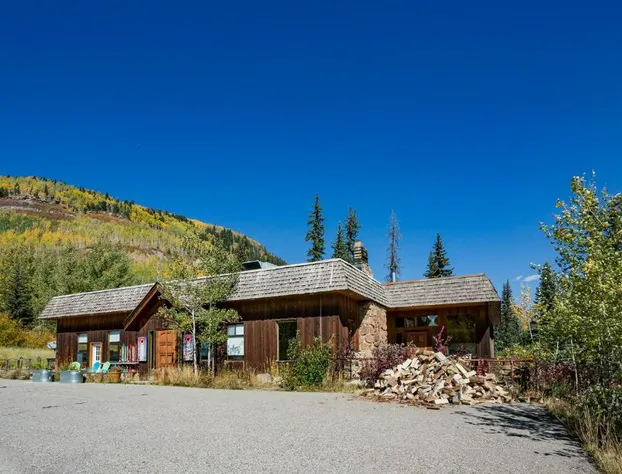 49617 HWY 550 Inn Full Listing hotel detail image 1