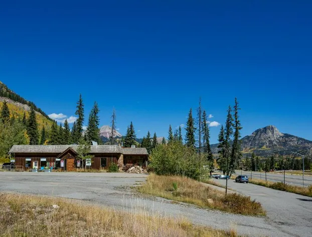 49617 HWY 550 Inn Full Listing hotel detail image 4