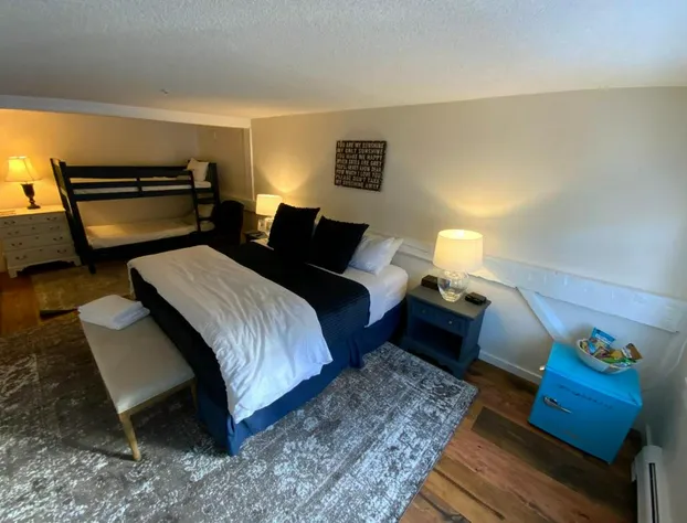 Farm Road Estate - Inn Room 7 hotel detail image 4