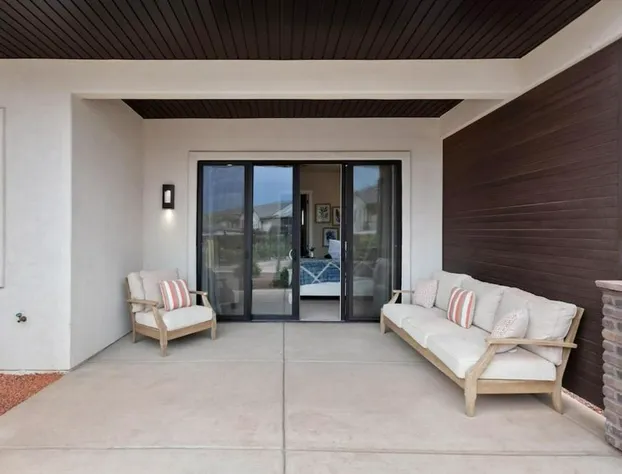 Ocotillo 24 Sleeps 16 Beautiful New Home Near Resort Splash Pad Views Resort Amenities hotel detail image 4