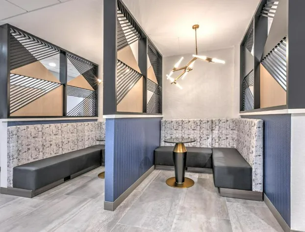 Hampton Inn & Suites Shenandoah The Woodlands, Tx hotel detail image 4