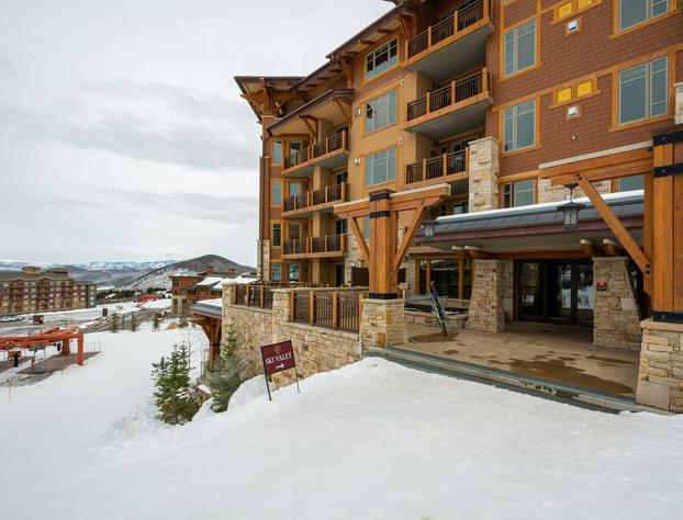 Escala Lodges by Luxury Mountain Destina hotel detail image 2