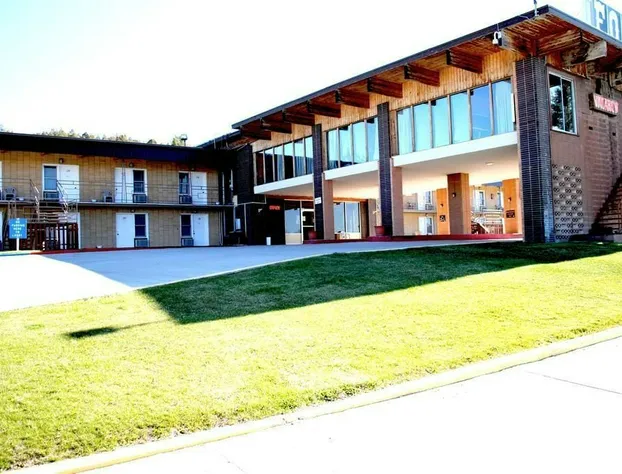 Super 8 by Wyndham Newcastle hotel detail image 1