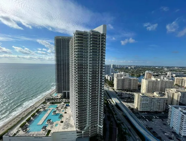 Amazing Ocean Views At Lyfe Resort By rent4us hotel detail image 1