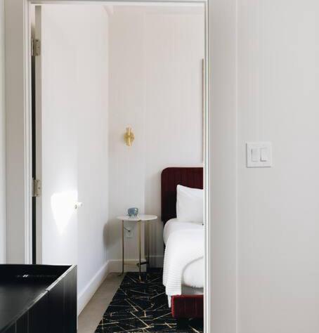 Bellwood Deluxe Suite 108 at The Bellwether Hotel hotel detail image 2