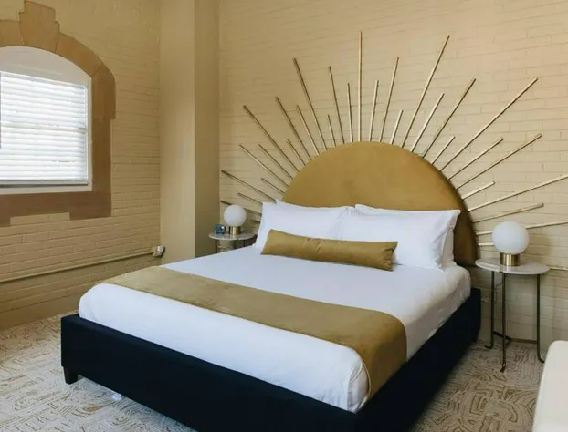 The Golden Hour Suite 201 at The Bellwether Hotel hotel detail image 3