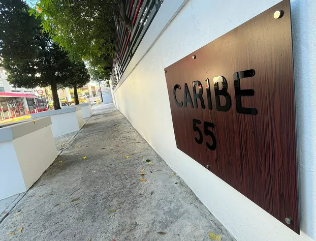 Red Door Inn hotel detail image 1