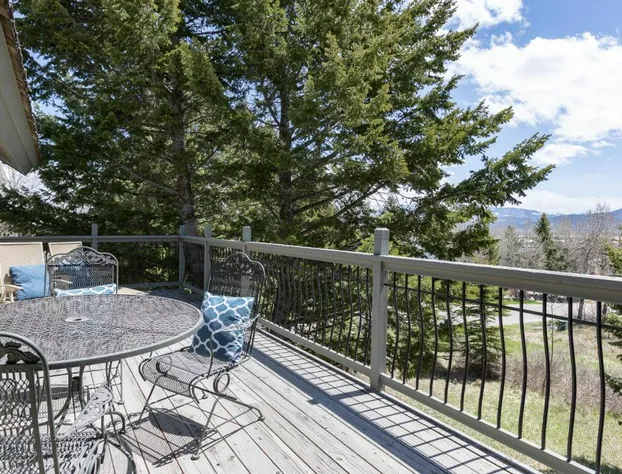 JHRL - Spacious 5 bedroom home a short walk to the base of Jackson Hole Mountain Resort hotel detail image 1