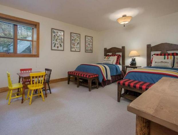 JHRL - Exquisite Western Granite Ridge Lodge #20 - Ski Accessed by Tow Rope hotel detail image 1