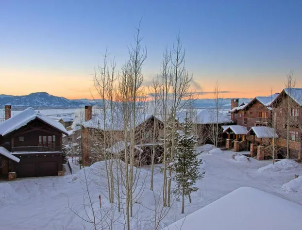 JHRL - Granite Ridge Lodge 6 slopeside lodging with private hot tub hotel detail image 4