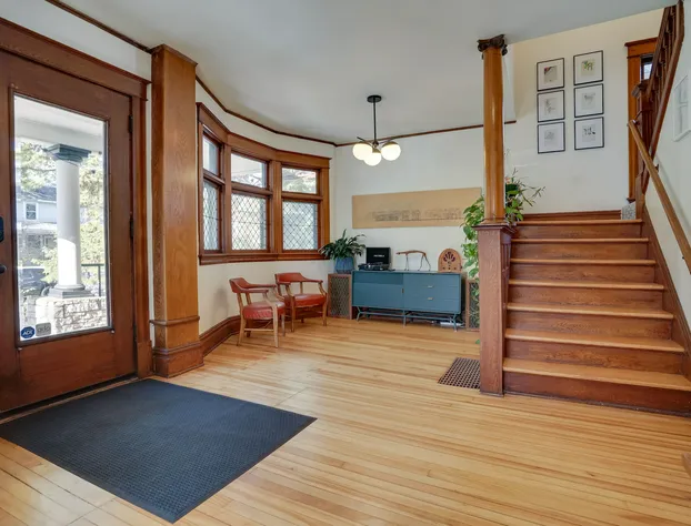 Spacious Minneapolis Home - 2 Mi to Downtown! hotel detail image 3