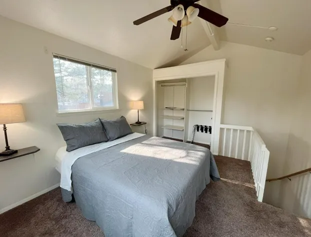 Welcoming 2 bedroom suite with private yard hotel detail image 2