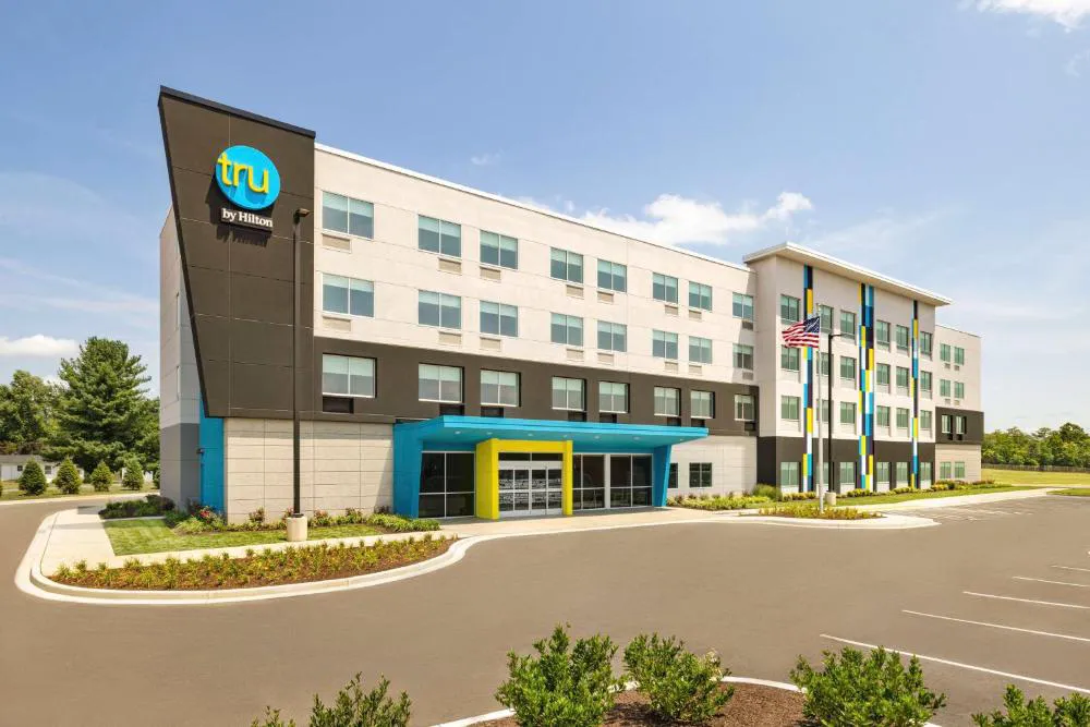 Tru By Hilton Martinsburg hotel hero