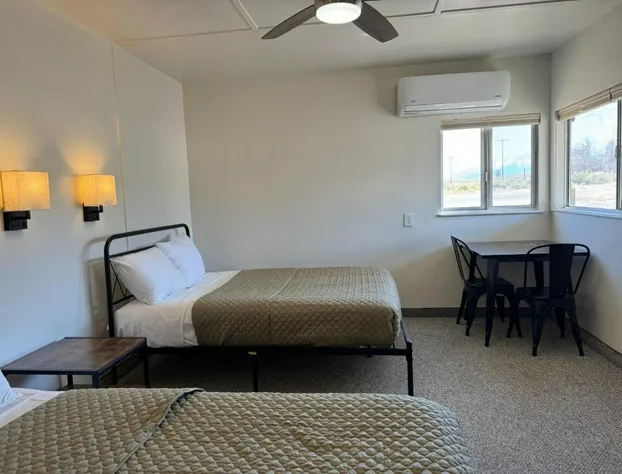 Eastern Sierra Motor lodge hotel detail image 4