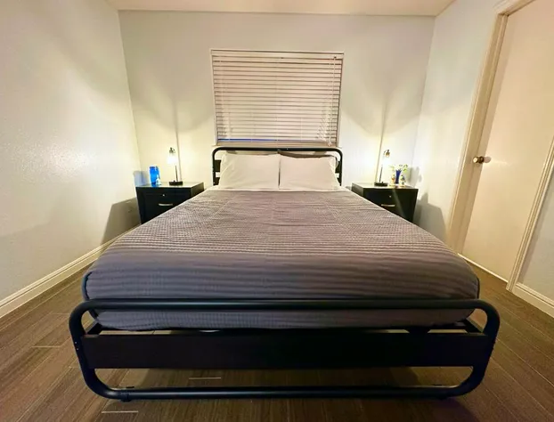 The Lone Star Lodge 2 bed/2 bath Wifi included hotel detail image 1