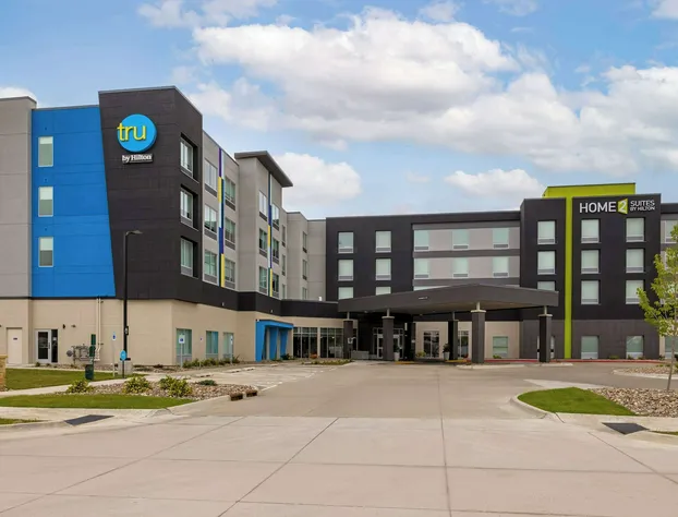 Home2 Suites by Hilton Ankeny hotel detail image 1