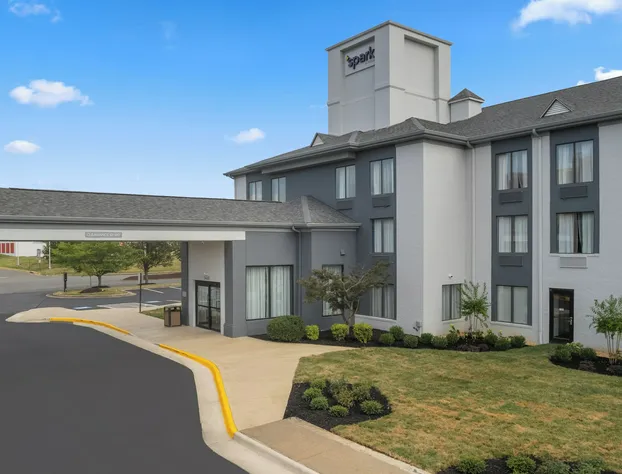 Spark by Hilton Fredericksburg Southpoint hotel detail image 1