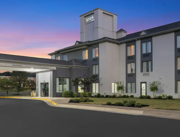 Spark by Hilton Fredericksburg Southpoint hotel detail image 3