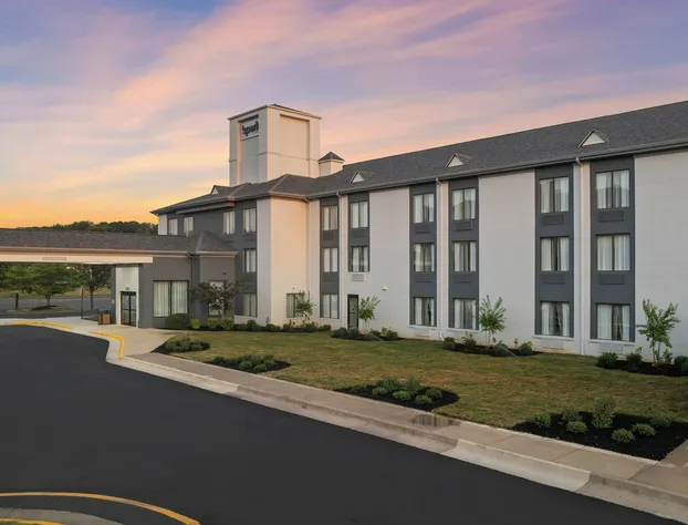 Spark by Hilton Fredericksburg Southpoint hotel detail image 4