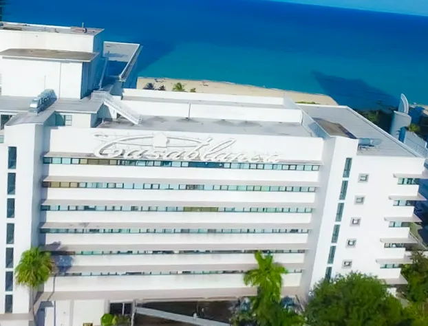 Ocean Front Casablanca Studios with FULL KITCHENS & Beach access By BL Rentals hotel detail image 2