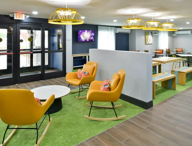 Spark by Hilton Dallas Medical District Love Field hotel detail image 2