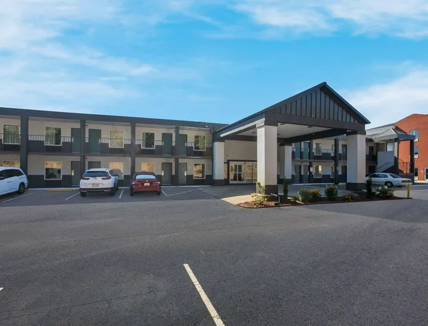 Rodeway Inn Commerce hotel detail image 4