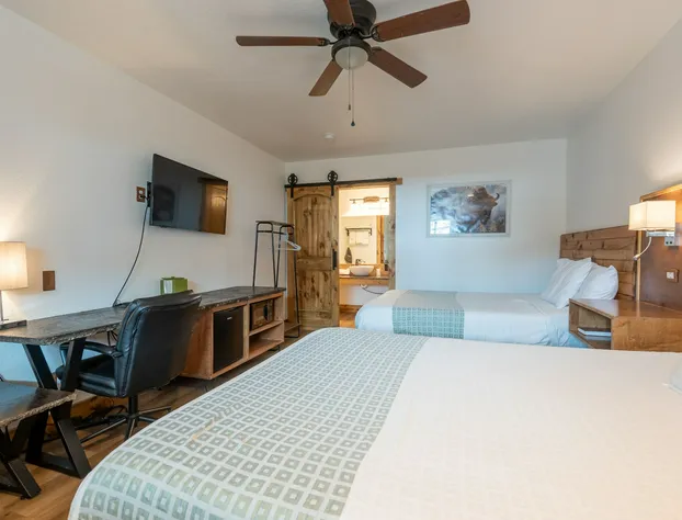 Springs Lodge & Cafe hotel detail image 2