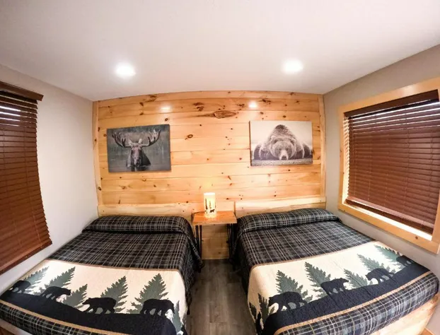 Sleepy Bear Inn hotel detail image 1