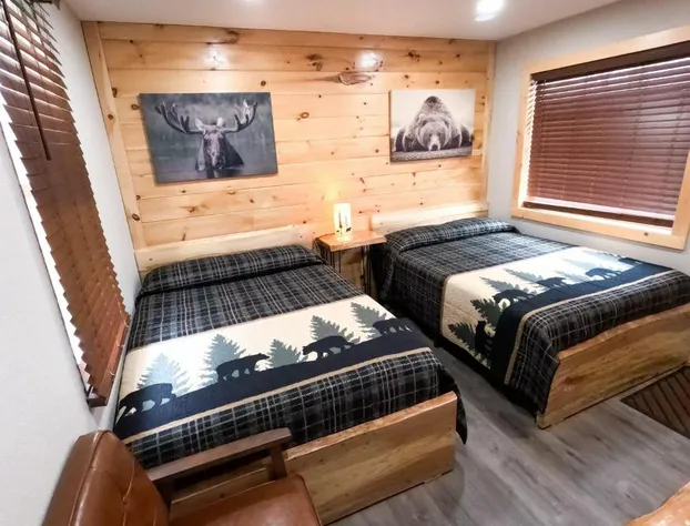 Sleepy Bear Inn hotel detail image 3