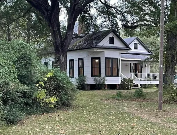 Adelines Bed and Breakfast hotel detail image 3