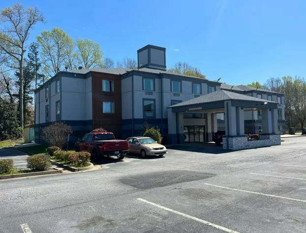 Jamestown inn & Suites hotel detail image 1