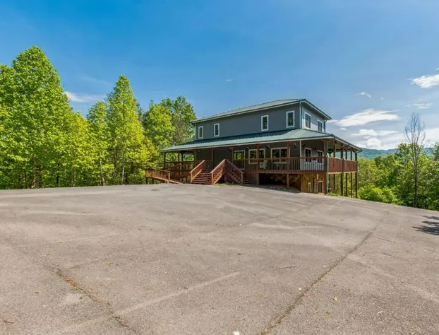 Heavenly Views lodge apts hotel detail image 3