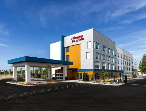 Hampton Inn & Suites Bakersfield Central hotel detail image 2