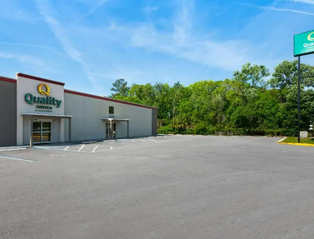 Quality Suites Wildwood - The Villages hotel detail image 4