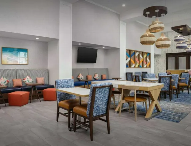 Hampton Inn & Suites Naples South hotel detail image 4