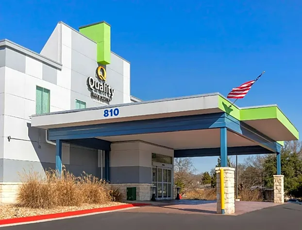 Quality Inn & Suites hotel detail image 1