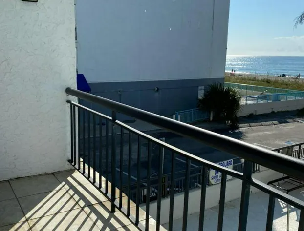 Summer Wind Ocean Front Hotel hotel detail image 2